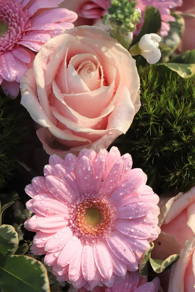 Różowy ślub kwiaty — Zdjęcie stockowe