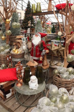 Aalsmeer, Hollanda - 7 Kasım 2018: Noel süslemeleri