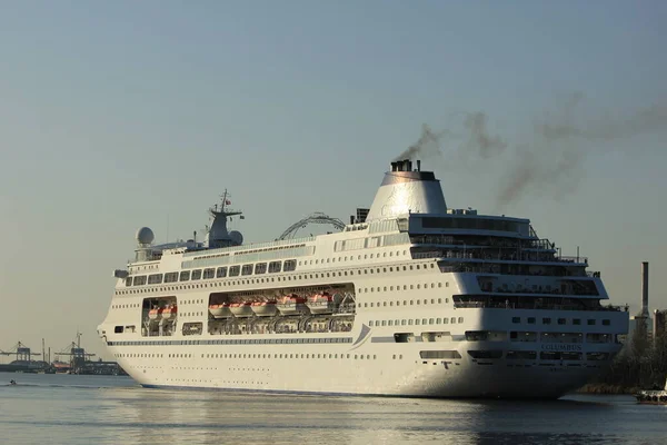 Velsen, Nederland - Oktober, 15e 2017: Columbus van Cruise & maritieme reizen — Stockfoto