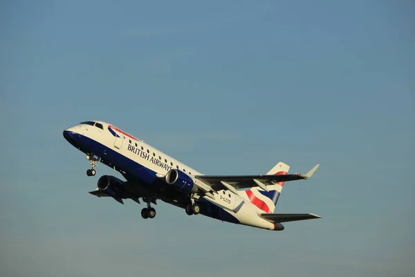 Amsterdam, the Netherlands  - June 1st, 2017: G-LCYD BA CityFlyer Embraer — Stock Photo, Image