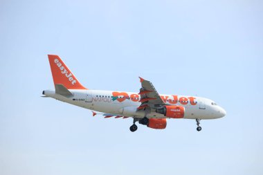 Amsterdam, Hollanda - 31 Mart 2017: G-Ezez arası easyjet Airbus
