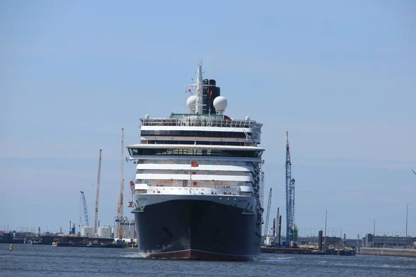 Velsen, Nizozemsko - 5. června 2017: Královna Viktorie, Cunard — Stock fotografie