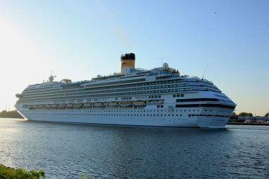 Velsen, Hollanda - 15 Mayıs 2018: Costa Favolosa
