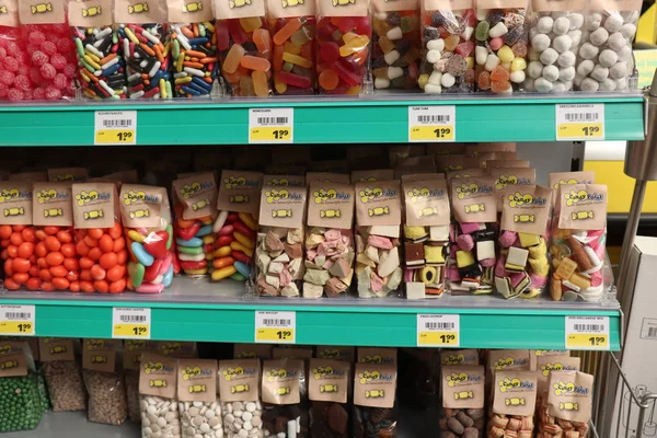 Velserbroek, Países Bajos, 17 de octubre de 2018: varios tipos de dulces —  Fotos de Stock