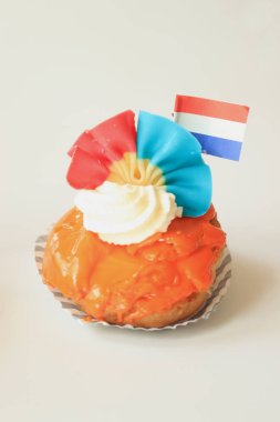 Turuncu renkli şekerleme