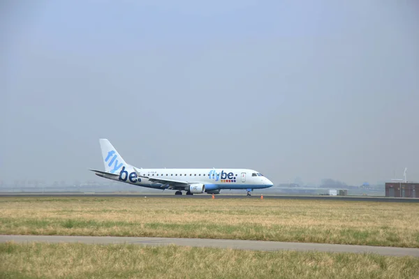 2015年3月24日 阿姆斯特丹史基浦机场G Fbjb Flybe飞行Erj 175Std Erj 170 200 降落在波尔德班跑道上 — 图库照片