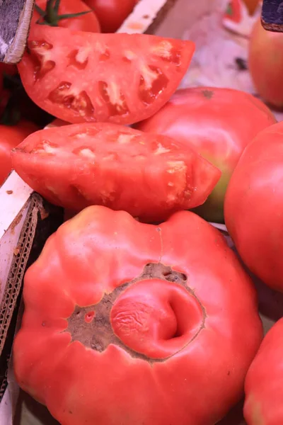 Grote Tomaten Markt Barcelona — Stockfoto