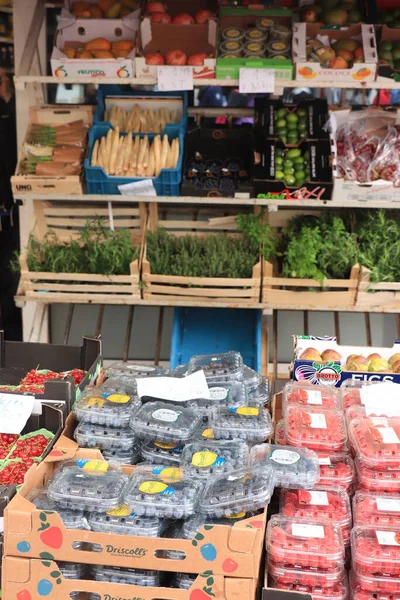 ヘムステッド オランダ 2019年5月26日 果物と野菜の店 — ストック写真