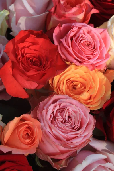 Flores Casamento Rosas Várias Cores Brilhantes — Fotografia de Stock