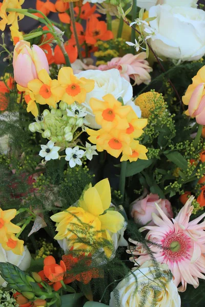 Bouquet Mixte Avec Diverses Fleurs Printanières Tulipes Jonquilles — Photo