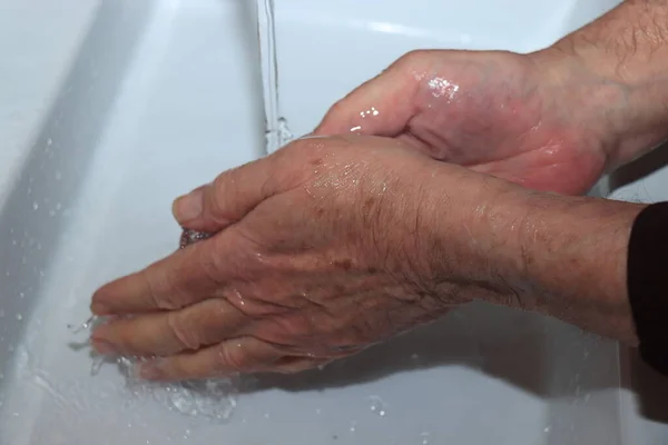 Homem Lavando Mãos Esfregando Com Sabão Como Prevenção Vírus Corona — Fotografia de Stock