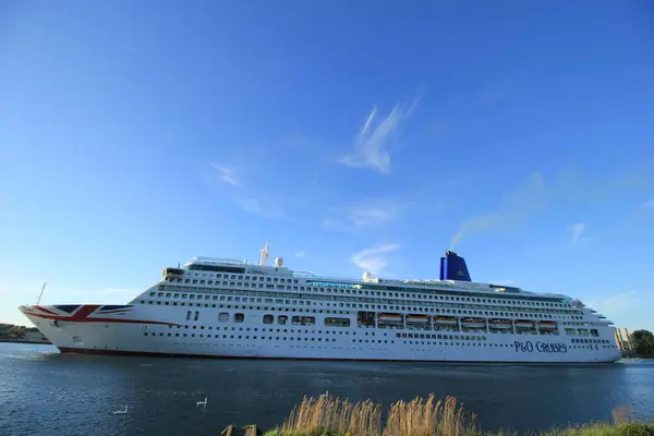 Velsen Paesi Bassi Maggio 2017 Aurora Cruises Sul Canale Del — Foto Stock