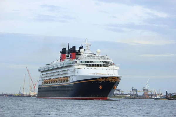 Velsen Nederland Juni 2017 Disney Magic North Sea Canal Zeilen — Stockfoto