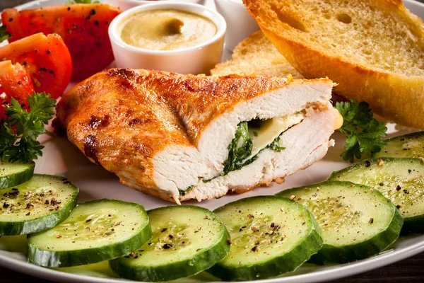 Roasted chicken breast with toasts — Stock Photo, Image