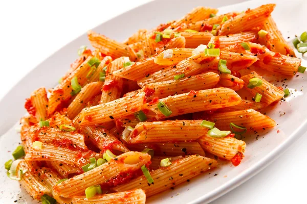 Nudeln mit Pesto-Sauce und Gemüse — Stockfoto