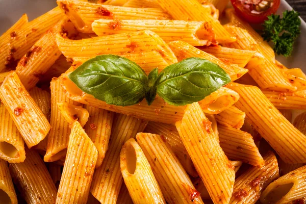 Pasta met pestosaus en groenten — Stockfoto