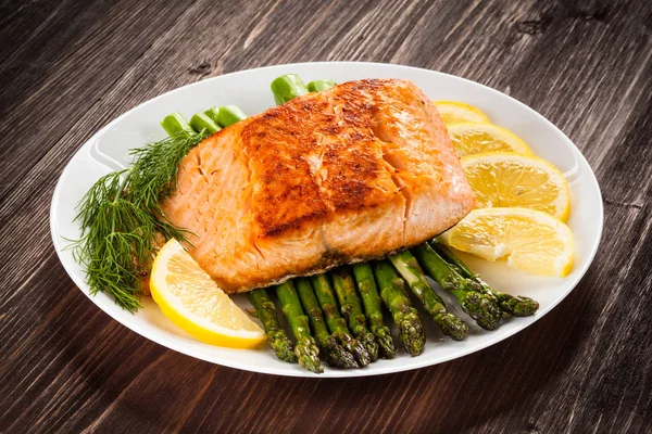 Grilled Salmon Asparagus — Stock Photo, Image