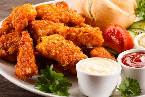 Gegrilde Kipnuggets Groenten — Stockfoto