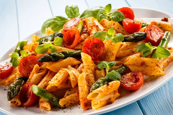 Pasta Met Vlees Tomatensaus Groenten — Stockfoto