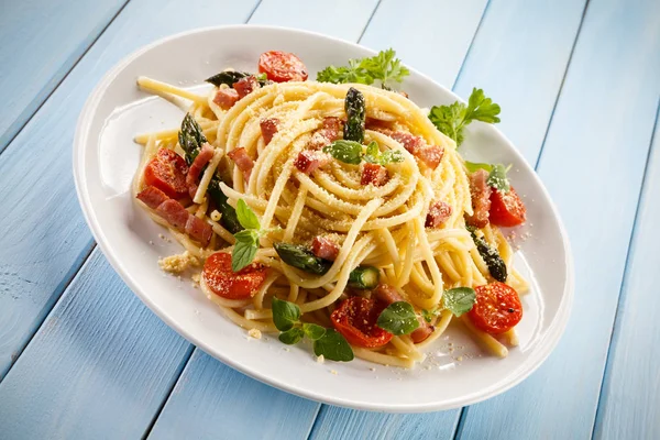 Pasta Meat Vegetables — Stock Photo, Image
