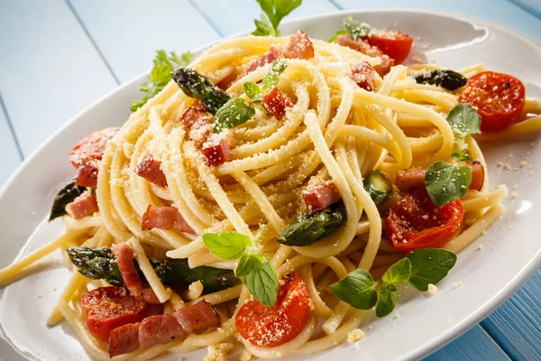 Pasta Con Carne Verduras —  Fotos de Stock