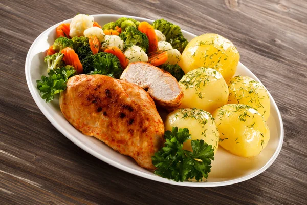 Fried Chicken Fillets Vegetables — Stock Photo, Image