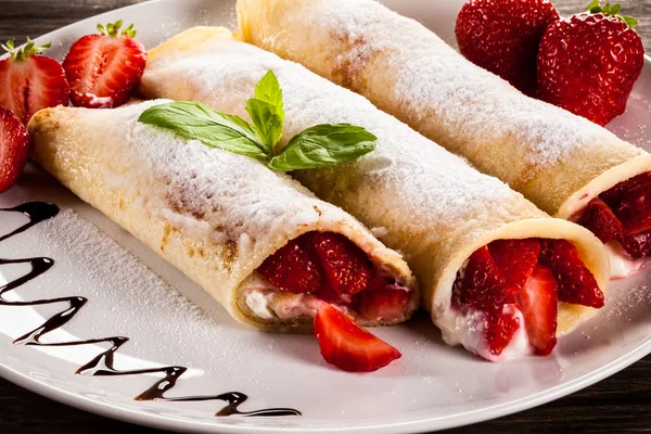 Panqueques Con Crema Fresas — Foto de Stock