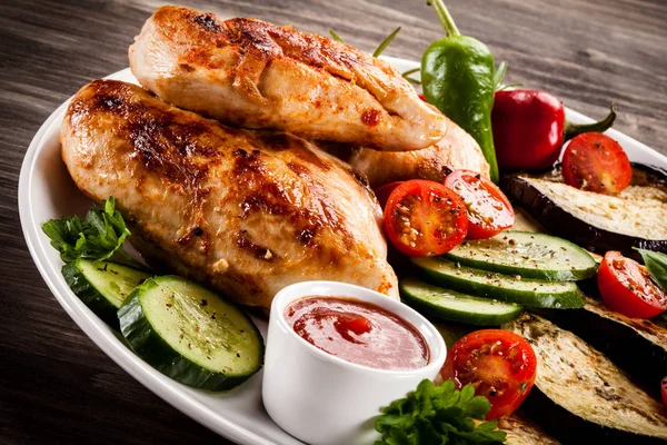 Fried Chicken Nuggets Vegetables — Stock Photo, Image