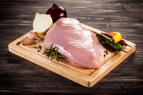 Raw Chicken Breasts Cutting Board — Stock Photo, Image