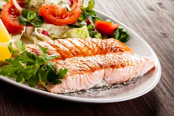 Salmone Alla Griglia Verdure — Foto Stock