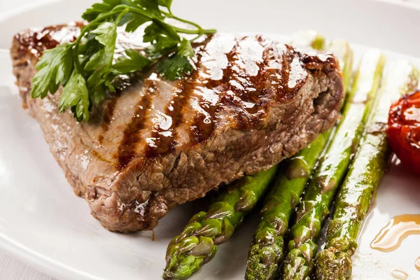 Grilled Beefsteak Asparagus — Stock Photo, Image