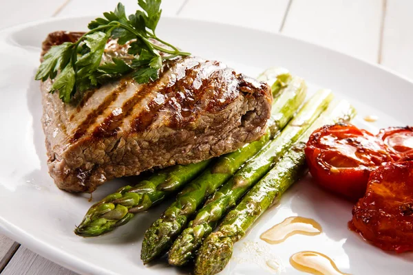 Grilled Beefsteak Asparagus — Stock Photo, Image