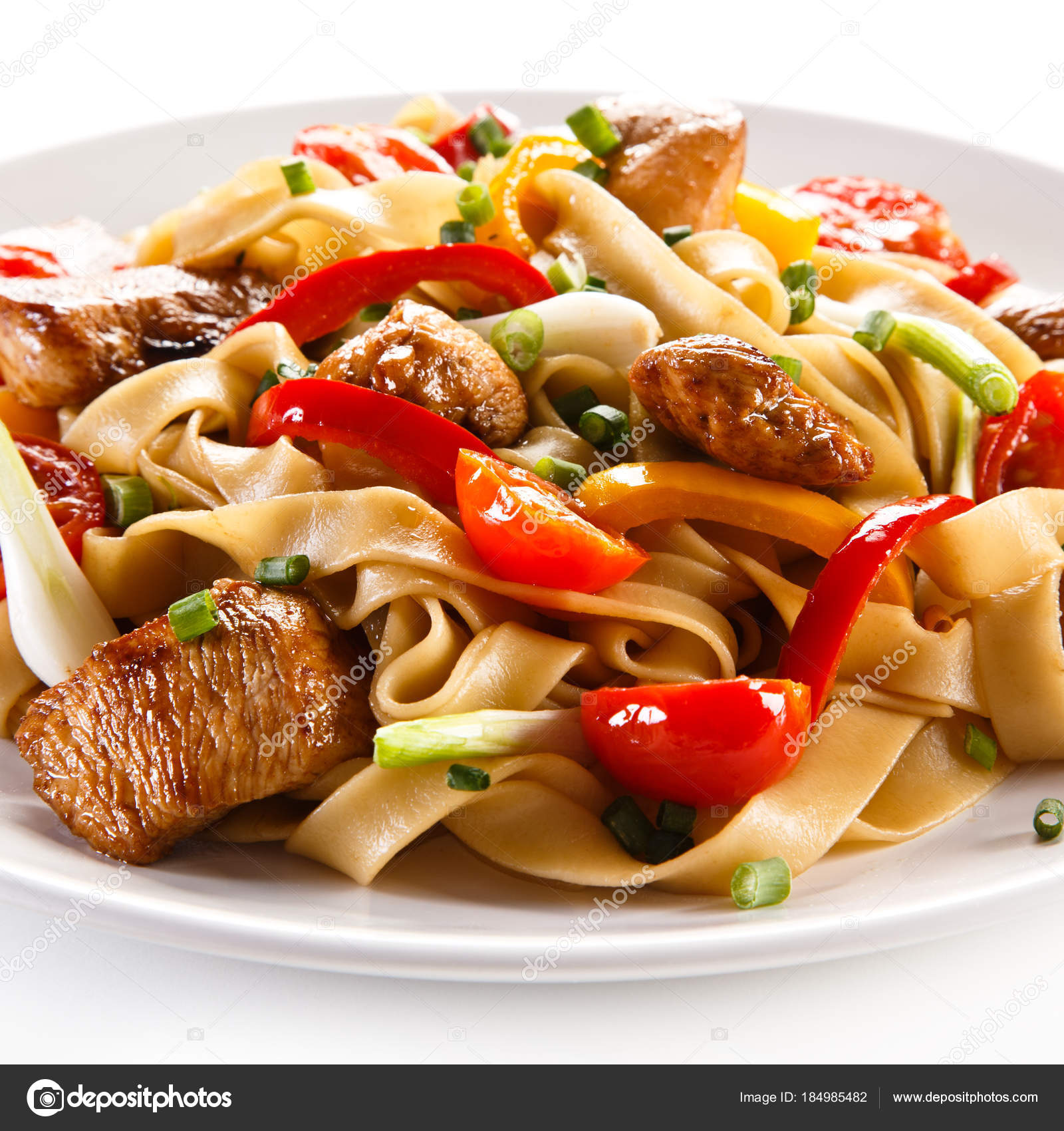 Спагетти с копченым мясом Спагетти с копченым мясом