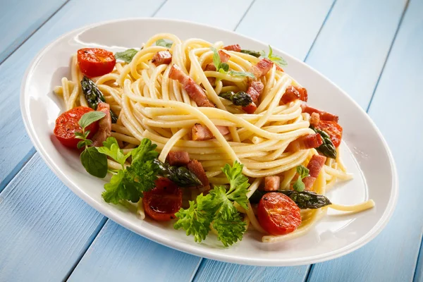 Pasta Con Carne Verdure — Foto Stock