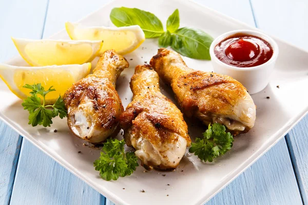 Cosce Pollo Alla Griglia Verdure — Foto Stock