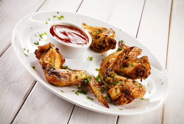 Grilled Chicken Wings Wooden Table — Stock Photo, Image