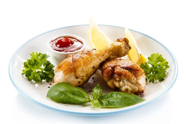 Gegrillte Hühnchen Drumsticks Und Gemüse — Stockfoto