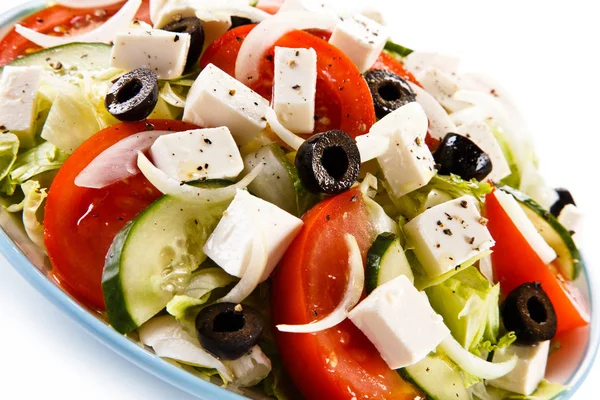 Görög Saláta Fehér Háttér — Stock Fotó
