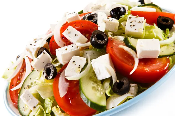 Görög Saláta Fehér Háttér — Stock Fotó
