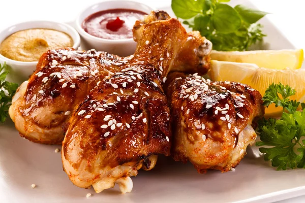Grilled Chicken Drumsticks White Background — Stock Photo, Image