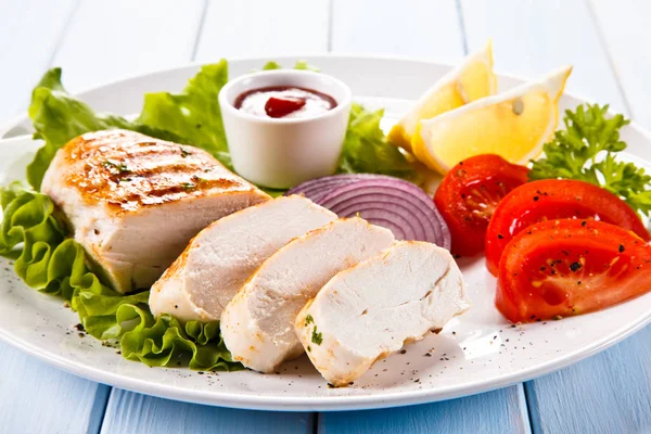 Grilled Chicken Fillet Vegetables — Stock Photo, Image