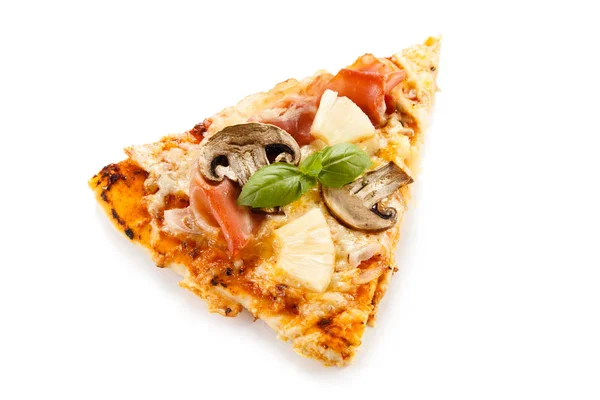 Scheibe Hawaii Pizza Auf Weißem Hintergrund — Stockfoto