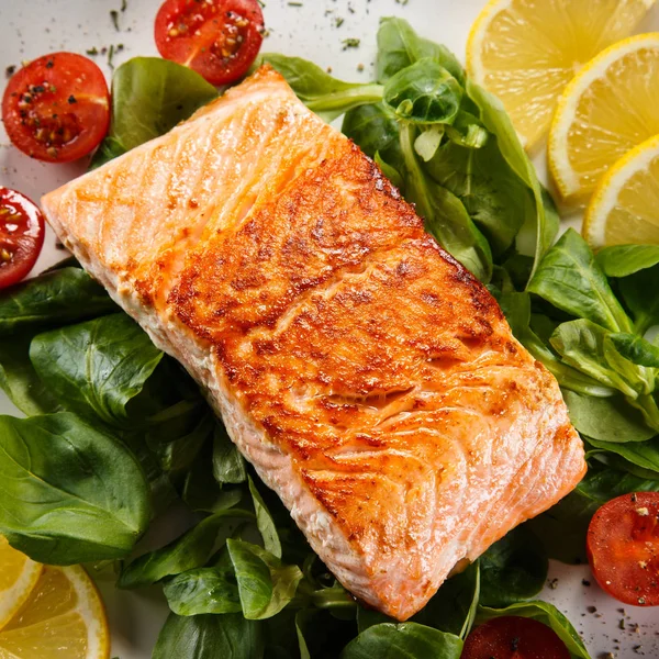 Salmone Alla Griglia Verdure — Foto Stock