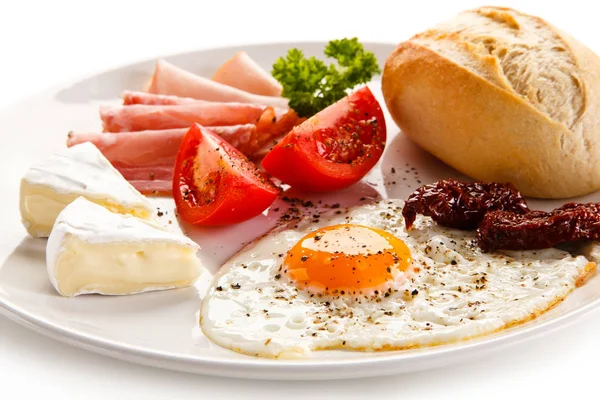 Πρωινό Τηγανητό Αυγό Ζαμπόν Και Τυρί — Φωτογραφία Αρχείου
