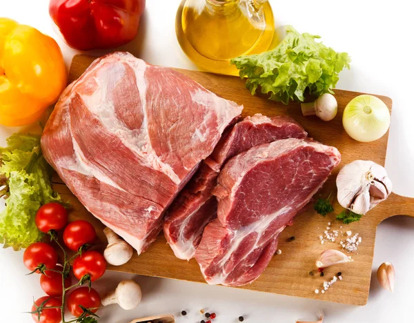 Raw Pork Cutting Board — Stock Photo, Image