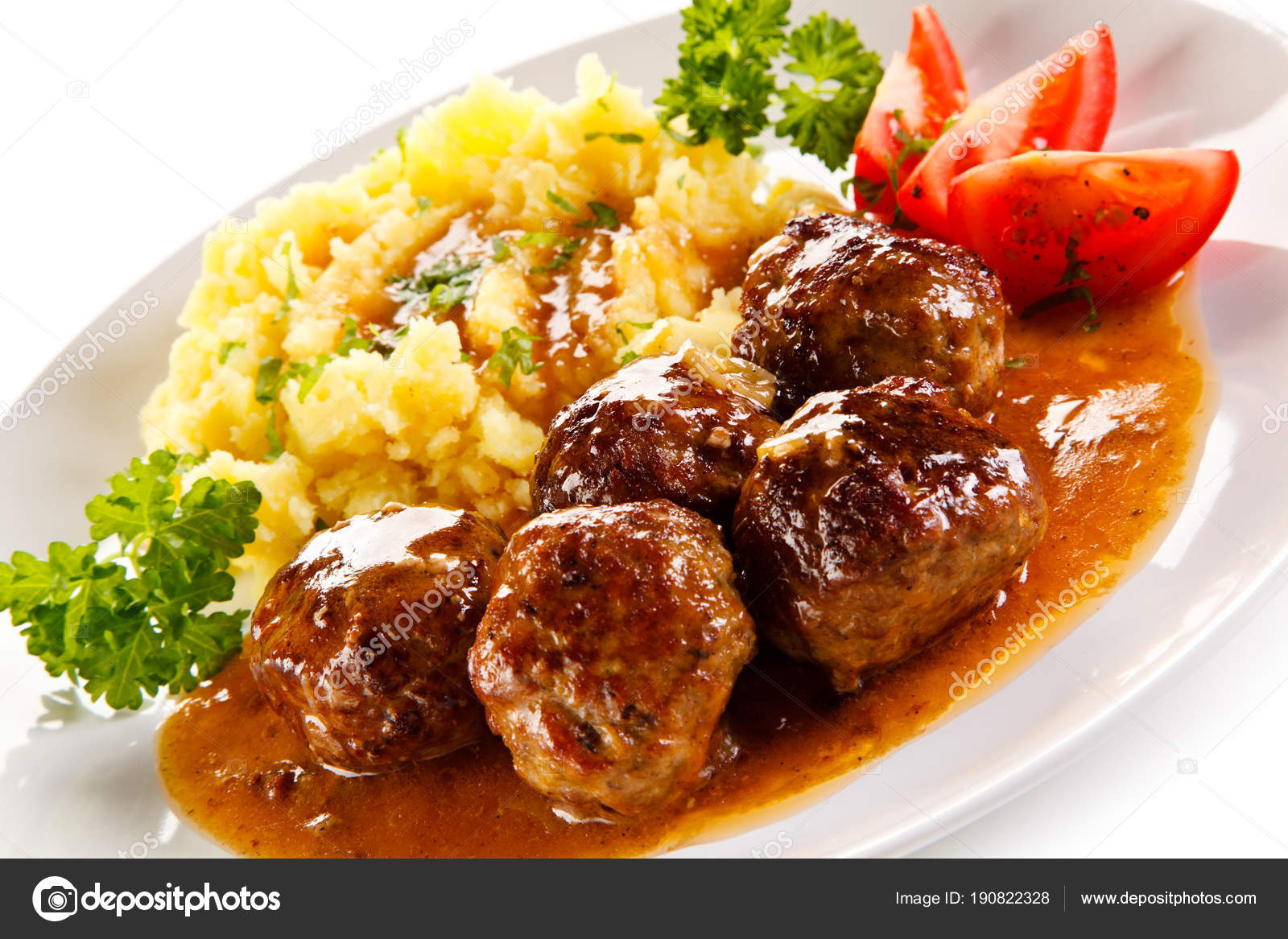 Gebratene Frikadellen Kartoffelpüree Und Gemüse - Stockfotografie ...