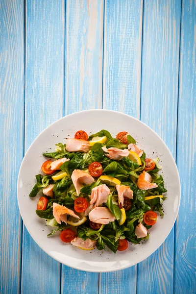 Fish Salad Grilled Salmon Vegetables — Stock Photo, Image