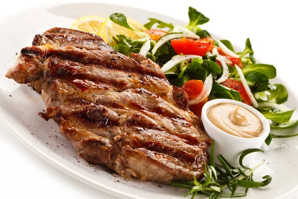 Steak Porc Grillé Avec Salade Moutarde — Photo