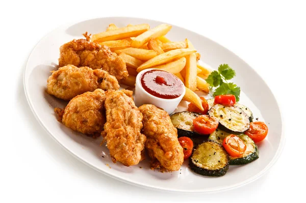 Gebratene Chicken Wings Mit Pommes Frites Zucchini Und Bbq Sauce — Stockfoto