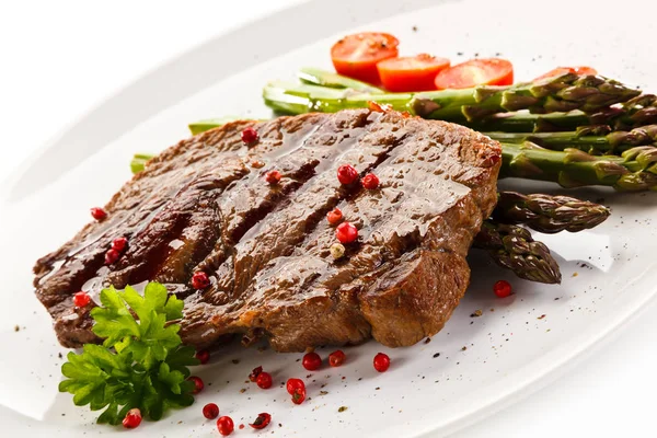 Grilled Beef Steak Asparagus Cherry Tomatoes — Stock Photo, Image